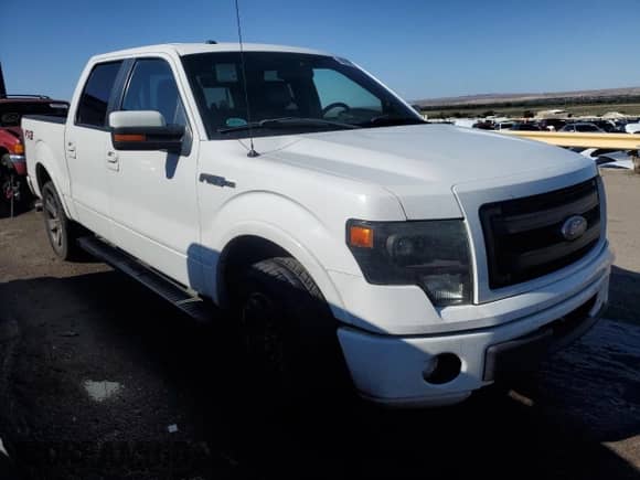 2013 Ford F-150 XL z VIN 1FTFW1CF2DFA65367, wystawiony jako Copart lot #68908793 z przebiegiem 173 771 mil mil oraz Szkoda całkowita • Salvage title. Historia ofert i sprzedaży dostępna na DreamBid. Obrazek 4.