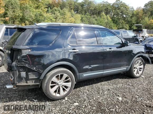 2018 Ford Explorer Limited с VIN 1FM5K8F80JGC64545, выставлен на аукционе Copart как лот 82271405 с пробегом 115 253 миль миль и Списание • Salvage title. История ставок и продаж доступна на DreamBid. Изображение 3.