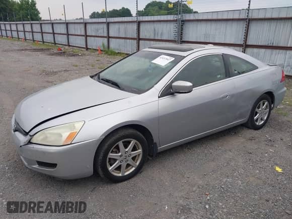 2004 Honda Accord EX z VIN 1HGCM82664A010907, wystawiony jako IAAI lot #42457047 z przebiegiem 215 607 mil mil oraz . Historia ofert i sprzedaży dostępna na DreamBid. Obrazek 2.