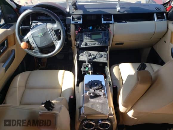 2007 Land Rover Range Rover Sport HSE z VIN SALSK25497A988614, wystawiony jako Copart lot #89553975 z przebiegiem Nie podano mil oraz Czysty tytuł • Clean title. Historia ofert i sprzedaży dostępna na DreamBid. Obrazek 8.