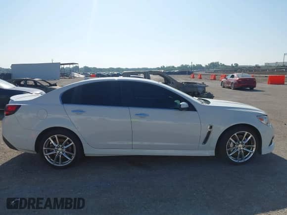 2014 Chevrolet SS с VIN 6G3F15RW4EL958384, выставлен на аукционе IAAI как лот 42314417 с пробегом 124 374 миль миль и . История ставок и продаж доступна на DreamBid. Изображение 13.