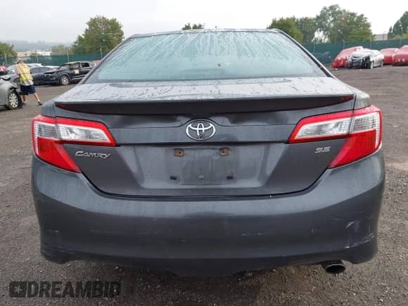 2014 Toyota Camry SE z VIN 4T1BF1FK4EU314283, wystawiony jako IAAI lot #43296842 z przebiegiem 112 528 mil mil oraz . Historia ofert i sprzedaży dostępna na DreamBid. Obrazek 17.