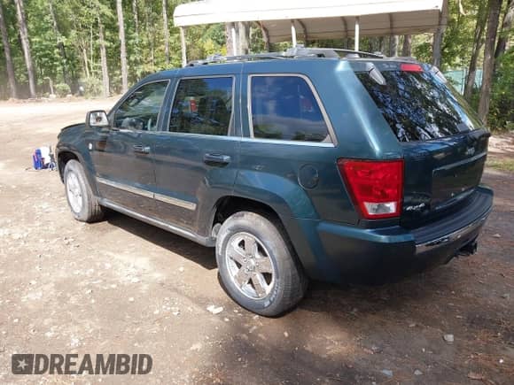 2005 Jeep Grand Cherokee Limited with VIN 1J8HR58285C690011, listed as a IAAI auction lot 43329330 with 114,721 mi miles and . Bid and sale history available at DreamBid. Image 3.