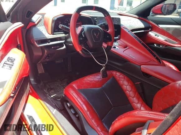 2020 Chevrolet Corvette 2LT с VIN 1G1Y72D48L5000755, выставлен на аукционе Copart как лот 55525194 с пробегом 28 030 миль миль и Списание • Salvage title. История ставок и продаж доступна на DreamBid. Изображение 8.