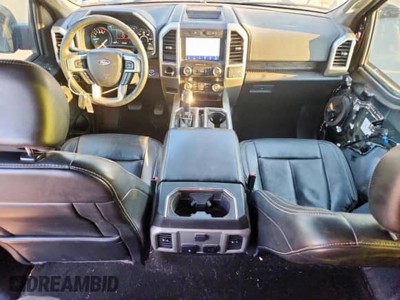 2019 Ford F-150 XL с VIN 1FTEW1C54KKD48876, выставлен на аукционе Copart как лот 81895245 с пробегом 188 377 миль миль и Списание • Salvage title. История ставок и продаж доступна на DreamBid. Изображение 8.