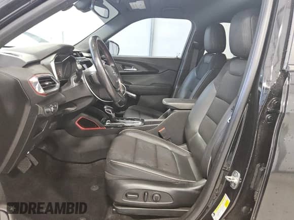 2021 Chevrolet TrailBlazer RS z VIN KL79MUSL4MB032791, wystawiony jako Copart lot #70650395 z przebiegiem 105 568 mil mil oraz Czysty tytuł • Clean title. Historia ofert i sprzedaży dostępna na DreamBid. Obrazek 7.
