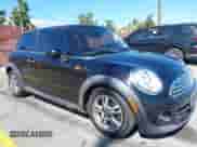 2013 MINI Hardtop with VIN WMWSU3C52DT687117, listed as a IAAI auction lot 43461707 with 121,413 mi miles and . Bid and sale history available at DreamBid. Image 1.