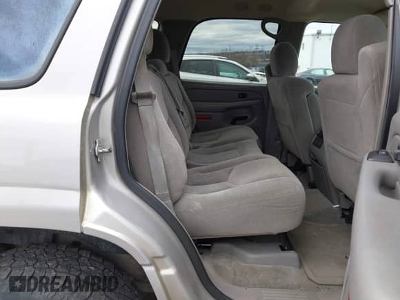 2004 Chevrolet Tahoe LS с VIN 1GNEK13Z04J271034, выставлен на аукционе IAAI как лот 41796281 с пробегом 213 966 миль миль и . История ставок и продаж доступна на DreamBid. Изображение 8.
