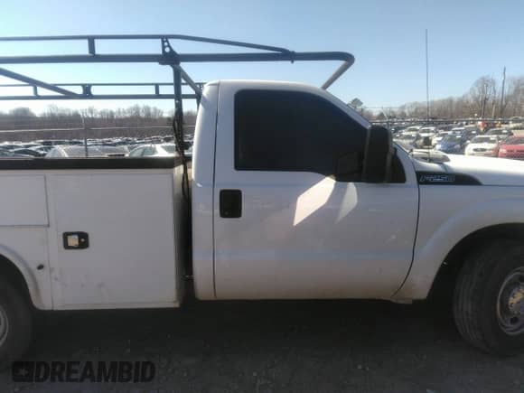 2016 Ford F-250 XL с VIN 1FDBF2A63GED32223, выставлен на аукционе IAAI как лот 41676297 с пробегом 160 239 миль миль и . История ставок и продаж доступна на DreamBid. Изображение 13.