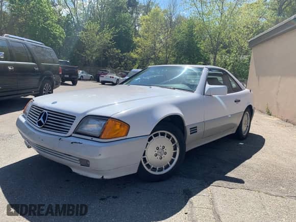 1992 Mercedes-Benz 500 z VIN WDBFA66EXNF052820, wystawiony jako Copart lot #46752965 z przebiegiem 113 571 mil mil oraz Czysty tytuł • Clean title. Historia ofert i sprzedaży dostępna na DreamBid. Obrazek 2.