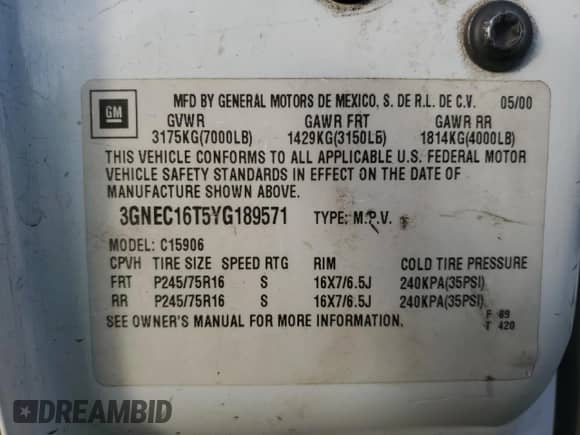 2000 Chevrolet Suburban LT z VIN 3GNEC16T5YG189571, wystawiony jako Copart lot #77704644 z przebiegiem 280 021 mil mil oraz Czysty tytuł • Clean title. Historia ofert i sprzedaży dostępna na DreamBid. Obrazek 13.