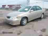 2004 Toyota Camry LE с VIN 4T1BE32K94U372442, выставлен на аукционе IAAI как лот 42576142 с пробегом 183 385 миль миль и . История ставок и продаж доступна на DreamBid. Изображение 17.
