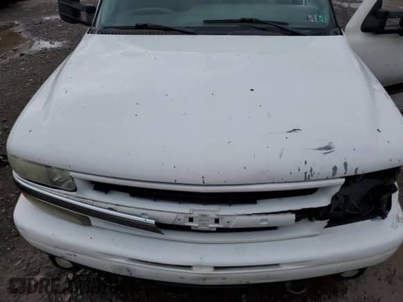 2006 Chevrolet Suburban LTZ with VIN 3GNFK16U16G112158, listed as a Copart auction lot 48045235 with Not provided miles and Salvage title. Bid and sale history available at DreamBid. Image 14.