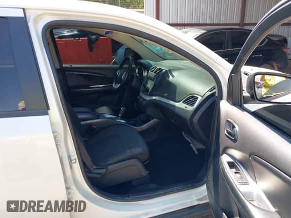 2016 Dodge Journey SXT z VIN 3C4PDCBB9GT102753, wystawiony jako IAAI lot #43178966 z przebiegiem 171 217 mil mil oraz . Historia ofert i sprzedaży dostępna na DreamBid. Obrazek 5.