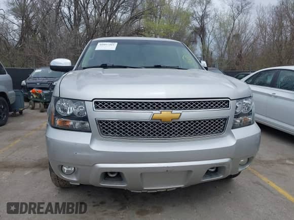 2011 Chevrolet Suburban LTZ с VIN 1GNSKKE35BR290484, выставлен на аукционе IAAI как лот 41897265 с пробегом 223 739 миль миль и . История ставок и продаж доступна на DreamBid. Изображение 6.
