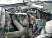 2016 Chevrolet Silverado 2500HD Work Truck z VIN 1GC2KUE84GZ265163, wystawiony jako IAAI lot #42796264 z przebiegiem 239 706 mil mil oraz . Historia ofert i sprzedaży dostępna na DreamBid. Obrazek 16.