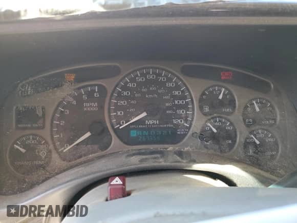 2002 GMC Sierra 1500 Denali z VIN 2GTFK69U921333849, wystawiony jako Copart lot #43101304 z przebiegiem 267 354 mil mil oraz Szkoda całkowita • Salvage title. Historia ofert i sprzedaży dostępna na DreamBid. Obrazek 9.