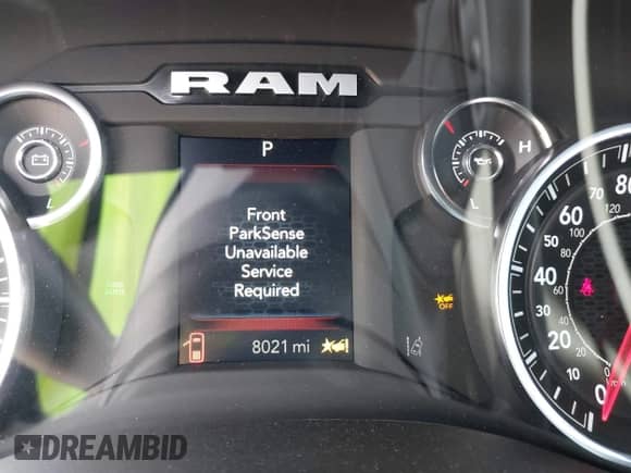 2025 Ram 1500 Big Horn z VIN 1C6RRFFG1SN509435, wystawiony jako IAAI lot #42658494 z przebiegiem 8 021 mil mil oraz . Historia ofert i sprzedaży dostępna na DreamBid. Obrazek 16.