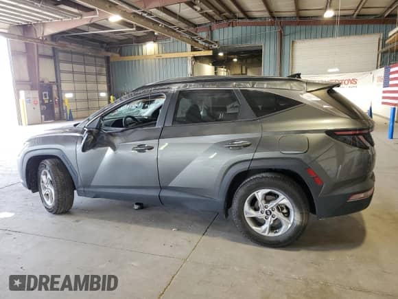 2022 Hyundai Tucson SEL z VIN 5NMJBCAE8NH139794, wystawiony jako Copart lot #80824215 z przebiegiem 109 277 mil mil oraz Szkoda całkowita • Salvage title. Historia ofert i sprzedaży dostępna na DreamBid. Obrazek 2.