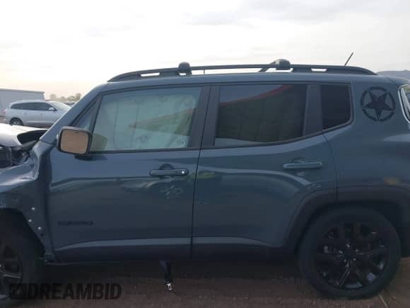 2017 Jeep Renegade Latitude z VIN ZACCJABBXHPG00433, wystawiony jako IAAI lot #41913750 z przebiegiem 68 883 mil mil oraz . Historia ofert i sprzedaży dostępna na DreamBid. Obrazek 14.