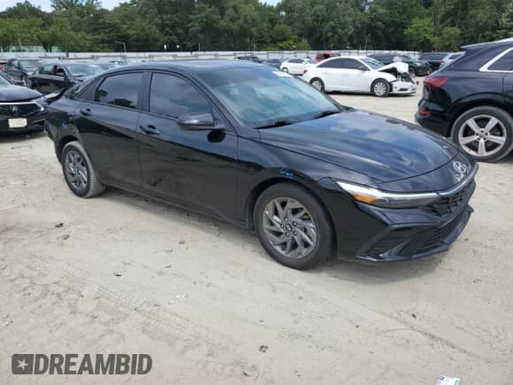 2024 Hyundai Elantra SEL с VIN KMHLM4DG6RU652610, выставлен на аукционе Copart как лот 68758615 с пробегом 55 234 миль миль и Списание • Salvage title. История ставок и продаж доступна на DreamBid. Изображение 4.