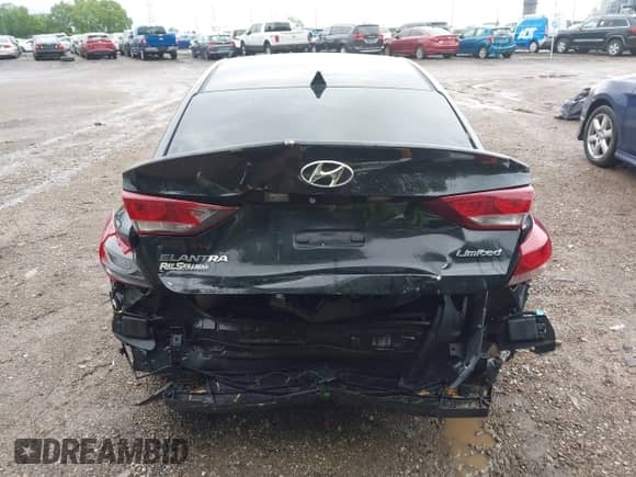 2017 Hyundai Elantra SE z VIN 5NPD84LF9HH022112, wystawiony jako IAAI lot #42243621 z przebiegiem 148 991 mil mil oraz . Historia ofert i sprzedaży dostępna na DreamBid. Obrazek 16.