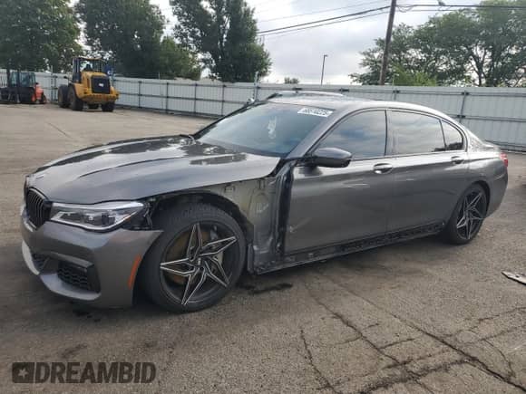 2017 BMW 7 Series ALPINA B7 xDrive with VIN WBA7F2C51HG422116, listed as a Copart auction lot 68510225 with 121,398 mi miles and Salvage title. Bid and sale history available at DreamBid. Image 1.
