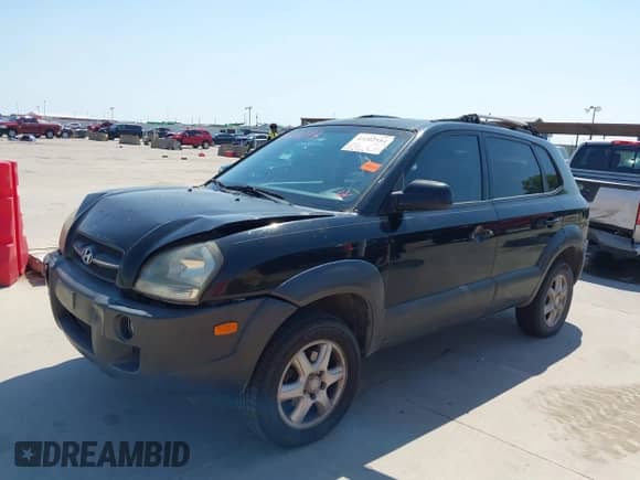 2005 Hyundai Tucson GLS с VIN KM8JN12D75U141929, выставлен на аукционе IAAI как лот 43202184 с пробегом 254 798 миль миль и . История ставок и продаж доступна на DreamBid. Изображение 18.