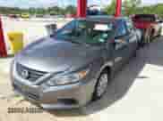 2016 Nissan Altima S z VIN 1N4AL3AP3GN355563, wystawiony jako IAAI lot #43410949 z przebiegiem 198 122 mil mil oraz . Historia ofert i sprzedaży dostępna na DreamBid. Obrazek 2.