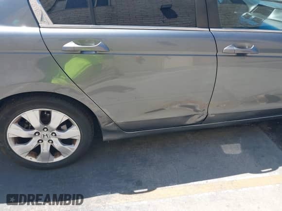 2009 Honda Accord EX-L z VIN 1HGCP258X9A073064, wystawiony jako IAAI lot #43056708 z przebiegiem 213 130 mil mil oraz . Historia ofert i sprzedaży dostępna na DreamBid. Obrazek 6.