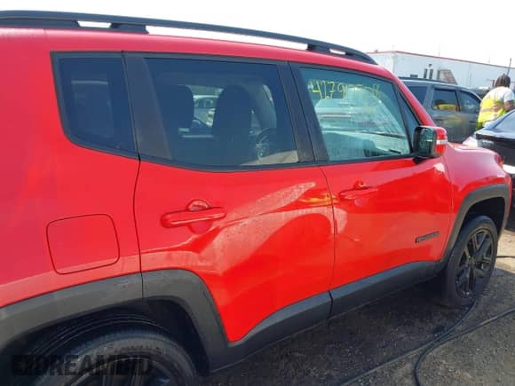 2017 Jeep Renegade Latitude with VIN ZACCJBBBXHPG34538, listed as a IAAI auction lot 42790508 with 186,982 mi miles and . Bid and sale history available at DreamBid. Image 13.
