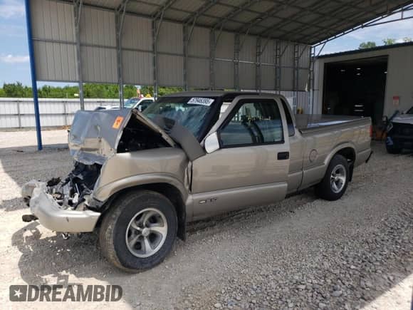 2001 Chevrolet S-10 LS с VIN 1GCCS19W018150049, выставлен на аукционе Copart как лот 57946395 с пробегом Не указан миль и Списание • Salvage title. История ставок и продаж доступна на DreamBid. Изображение 1.