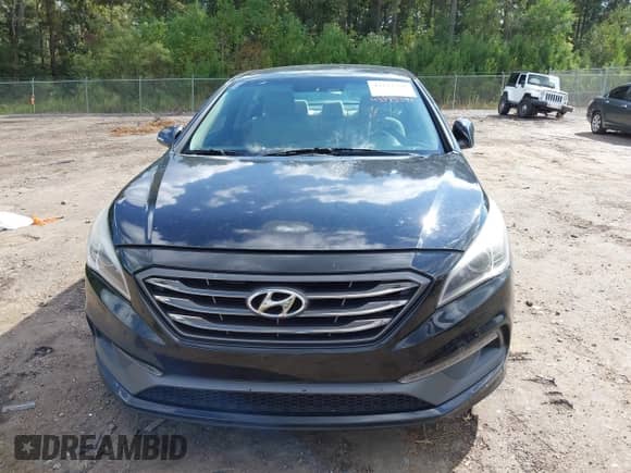 2015 Hyundai Sonata Limited z VIN 5NPE34AF9FH043626, wystawiony jako IAAI lot #43373391 z przebiegiem Nie podano mil oraz . Historia ofert i sprzedaży dostępna na DreamBid. Obrazek 11.