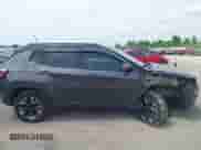 2018 Jeep Compass Trailhawk z VIN 3C4NJDDBXJT198919, wystawiony jako IAAI lot #42685470 z przebiegiem 139 764 mil mil oraz . Historia ofert i sprzedaży dostępna na DreamBid. Obrazek 14.