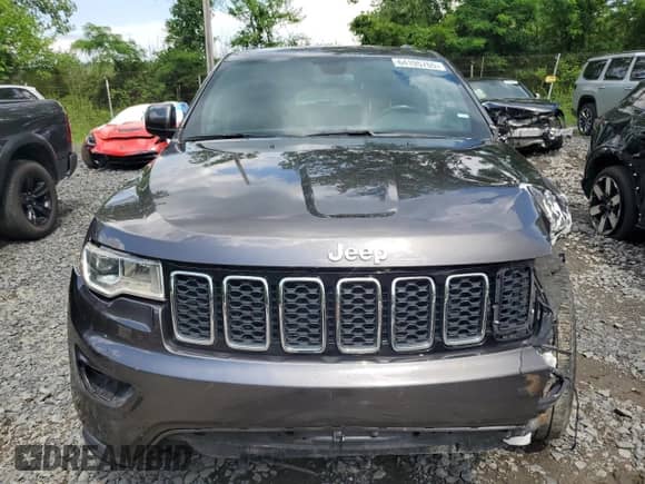 2021 Jeep Grand Cherokee Laredo E z VIN 1C4RJFAG1MC525298, wystawiony jako Copart lot #90879225 z przebiegiem 51 867 mil mil oraz Szkoda całkowita • Salvage title. Historia ofert i sprzedaży dostępna na DreamBid. Obrazek 5.
