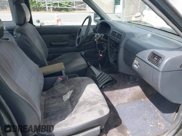 1994 Nissan Frontier XE z VIN 1N6SD16S7RC334417, wystawiony jako IAAI lot #42819354 z przebiegiem 298 438 mil mil oraz . Historia ofert i sprzedaży dostępna na DreamBid. Obrazek 5.