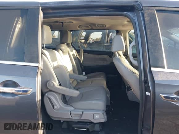 2019 Honda Odyssey EX-L с VIN 5FNRL6H75KB128015, выставлен на аукционе IAAI как лот 43161750 с пробегом Не указан миль и . История ставок и продаж доступна на DreamBid. Изображение 8.