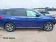 2017 Nissan Pathfinder Platinum z VIN 5N1DR2MM8HC643220, wystawiony jako IAAI lot #42419397 z przebiegiem 94 735 mil mil oraz . Historia ofert i sprzedaży dostępna na DreamBid. Obrazek 14.