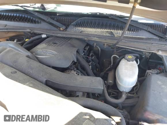2005 Chevrolet Suburban LT with VIN 1GNEC16Z75J117611, listed as a IAAI auction lot 41946614 with 273,541 mi miles and . Bid and sale history available at DreamBid. Image 10.