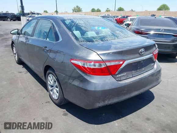 2017 Toyota Camry XLE z VIN 4T1BF1FK6HU369645, wystawiony jako IAAI lot #42371611 z przebiegiem 65 716 mil mil oraz . Historia ofert i sprzedaży dostępna na DreamBid. Obrazek 3.