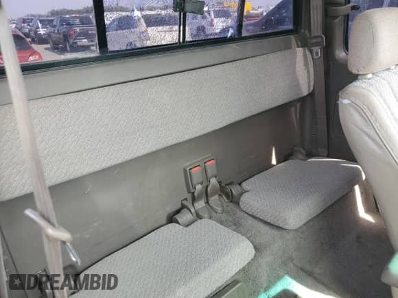 1997 Toyota Tacoma z VIN 4TAWN72N4VZ239482, wystawiony jako Copart lot #56564145 z przebiegiem 151 318 mil mil oraz Szkoda całkowita • Salvage title. Historia ofert i sprzedaży dostępna na DreamBid. Obrazek 10.