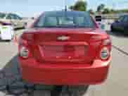 2012 Chevrolet Sonic LS z VIN 1G1JA5SH9C4156030, wystawiony jako Copart lot #70738845 z przebiegiem 163 076 mil mil oraz Szkoda całkowita • Salvage title. Historia ofert i sprzedaży dostępna na DreamBid. Obrazek 6.