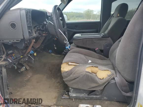 2007 Chevrolet Silverado 1500HD LT1 с VIN 1GCGK13U17F104419, выставлен на аукционе Copart как лот 52756125 с пробегом 331 848 миль миль и Чистый • Clean title. История ставок и продаж доступна на DreamBid. Изображение 7.