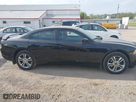 2013 Dodge Charger SXT с VIN 2C3CDXJG5DH538687, выставлен на аукционе IAAI как лот 43347149 с пробегом 117 043 миль миль и . История ставок и продаж доступна на DreamBid. Изображение 14.