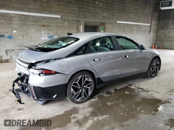 2023 Hyundai Ioniq 6 SEL с VIN KMHM34AC5PA045637, выставлен на аукционе Copart как лот 68429815 с пробегом 17 800 миль миль и Списание • Salvage title. История ставок и продаж доступна на DreamBid. Изображение 3.