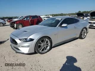 2019 Ford Mustang GT z VIN 1FA6P8CF6K5200140, wystawiony jako Copart lot #86999735 z przebiegiem 95 770 mil mil oraz Szkoda całkowita • Salvage title. Historia ofert i sprzedaży dostępna na DreamBid. Obrazek 1.