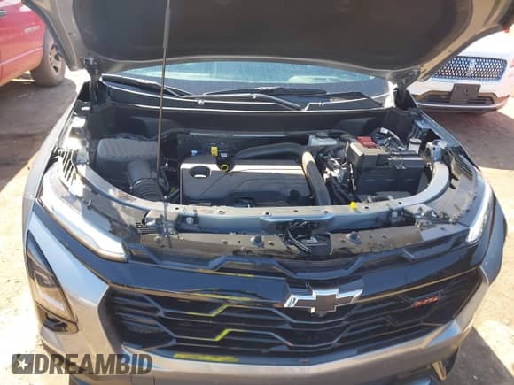 2025 Chevrolet Equinox FWD RS with VIN 3GNAXLEG7SL104814, listed as a IAAI auction lot 42245729 with 9,061 mi miles and . Bid and sale history available at DreamBid. Image 10.