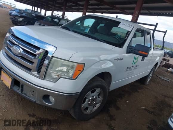 2009 Ford F-150 STX with VIN 1FTRX12849FA63821, listed as a IAAI auction lot 42164385 with 199,882 mi miles and . Bid and sale history available at DreamBid. Image 2.