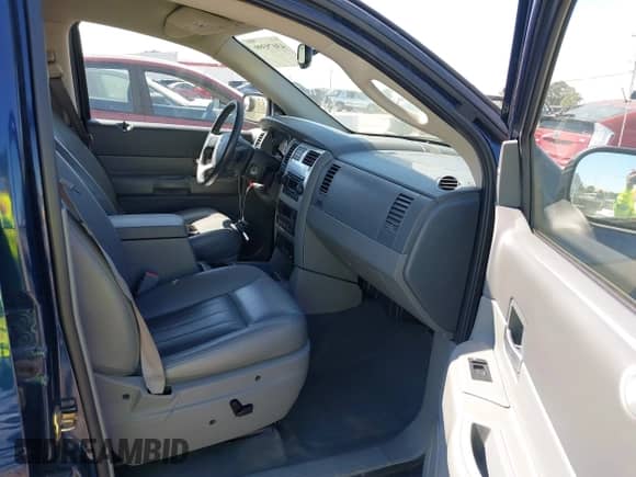 2004 Dodge Durango Limited with VIN 1D4HB58D54F177327, listed as a IAAI auction lot 43079399 with 119,490 mi miles and . Bid and sale history available at DreamBid. Image 5.