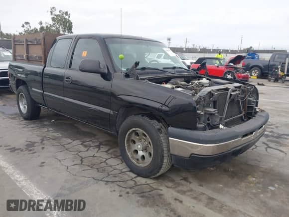 2007 Chevrolet Silverado 1500 LT1 with VIN 1GCEC19X47Z123972, listed as a IAAI auction lot 43009798 with 128,354 mi miles and . Bid and sale history available at DreamBid. Image 1.